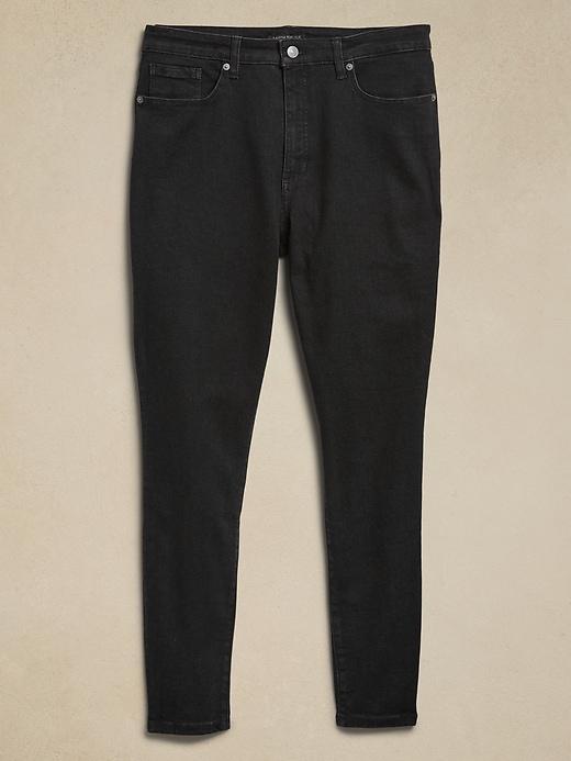 Curvy Mid-Rise Skinny Jean Product Image