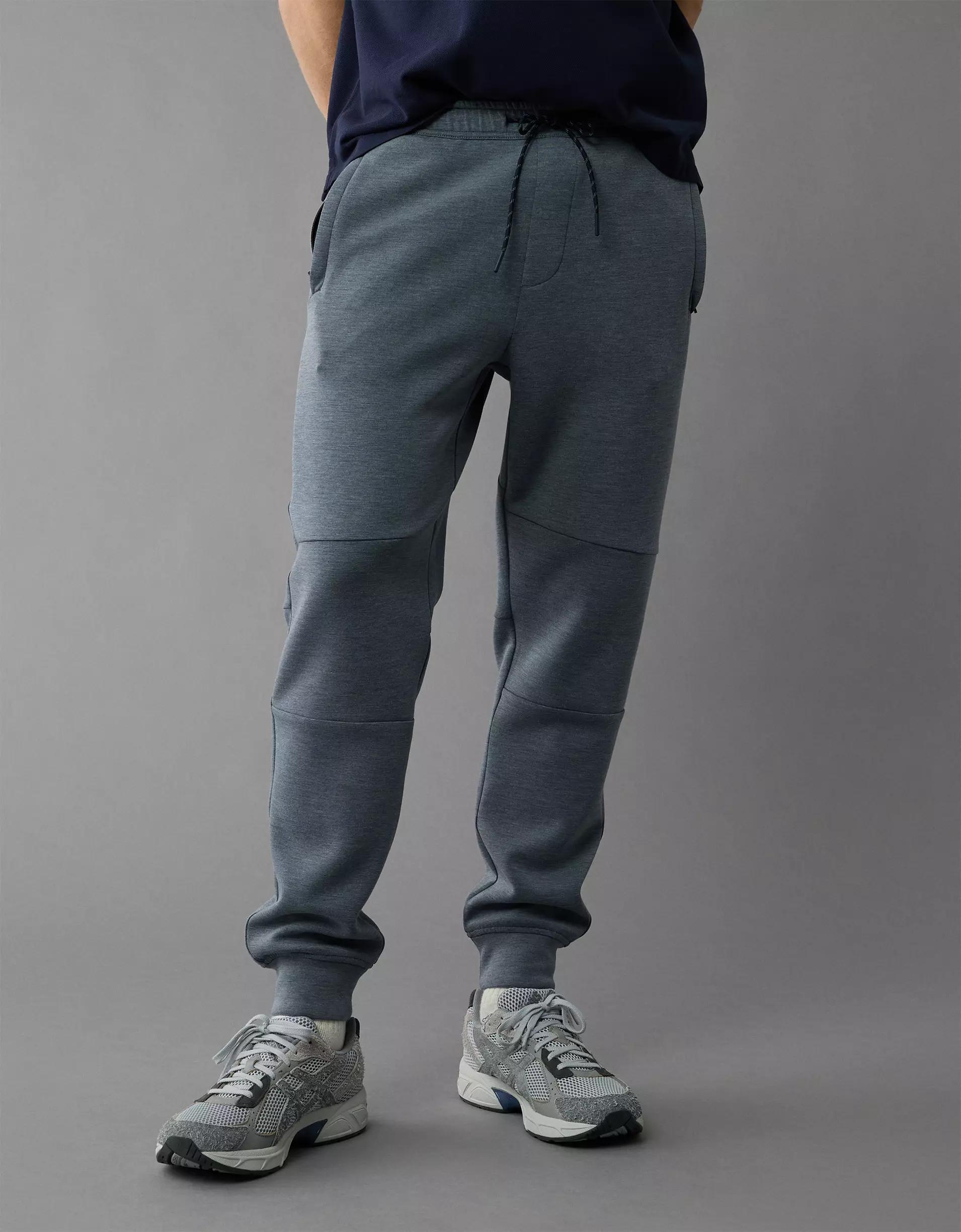 AE 24/7 Jogger Product Image