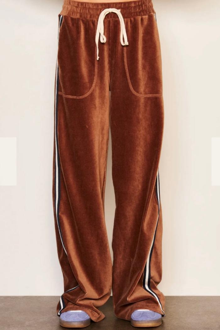 Relaxed Wide Leg Pant Product Image