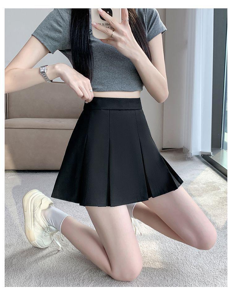 High Rise Plain Mini Pleated Skirt Product Image