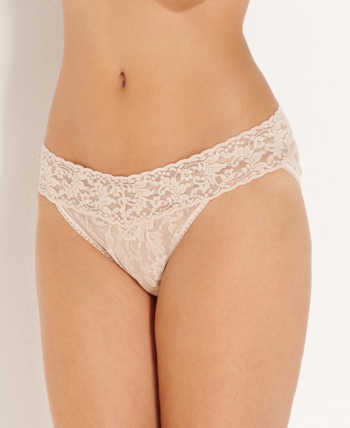 Signature Lace V-Kini Briefs Product Image