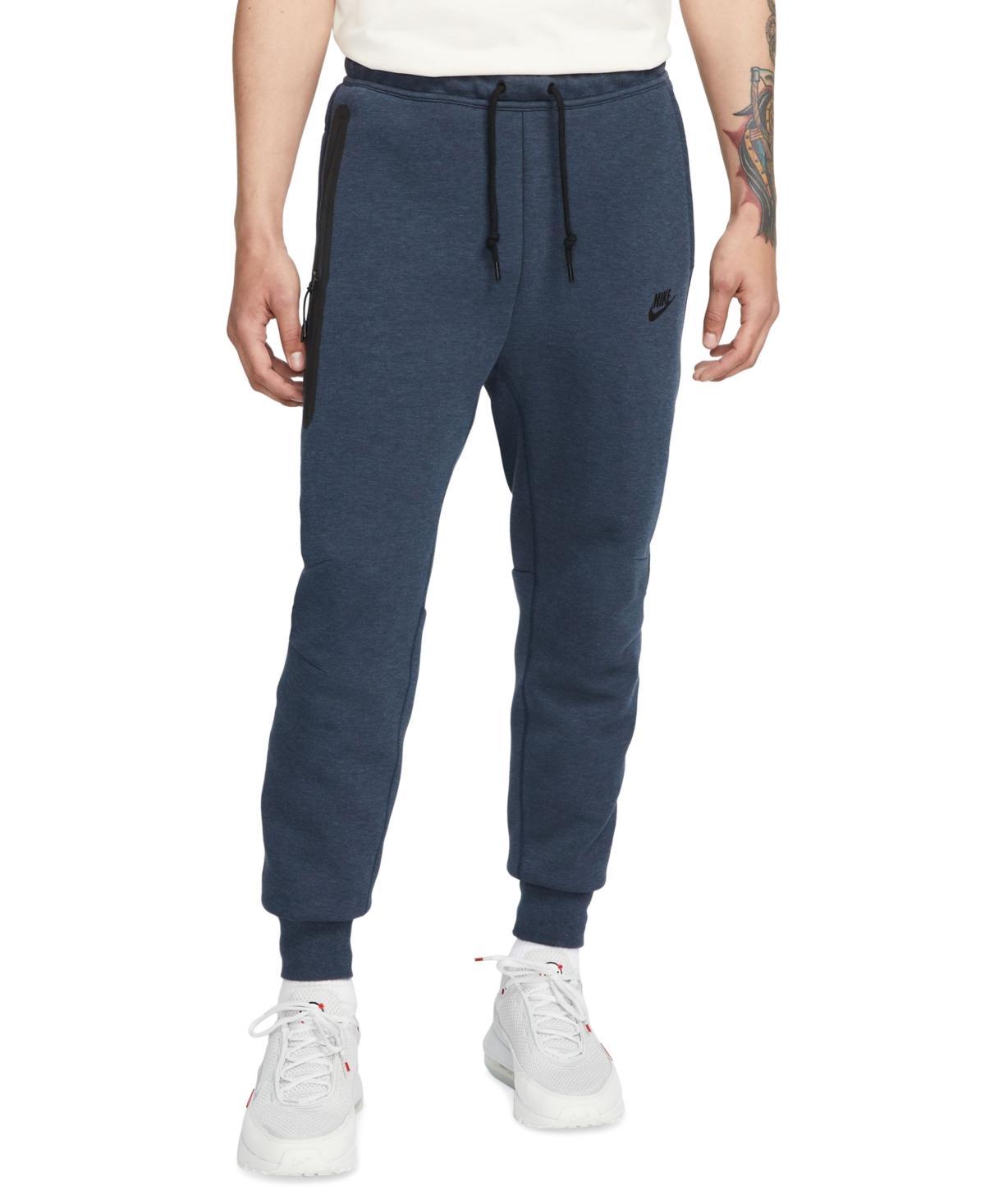 Nike Tech Fleece joggers in black Product Image