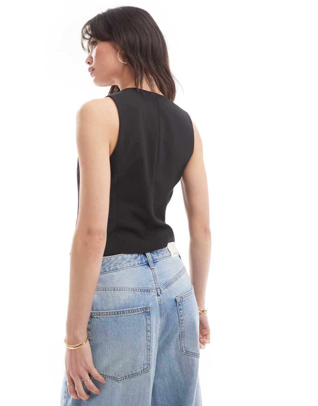 ASOS DESIGN vest in black Product Image