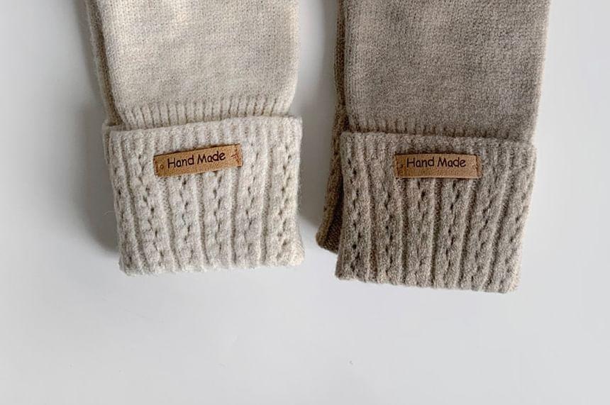 Lettering Applique Touchscreen Knit Gloves Product Image