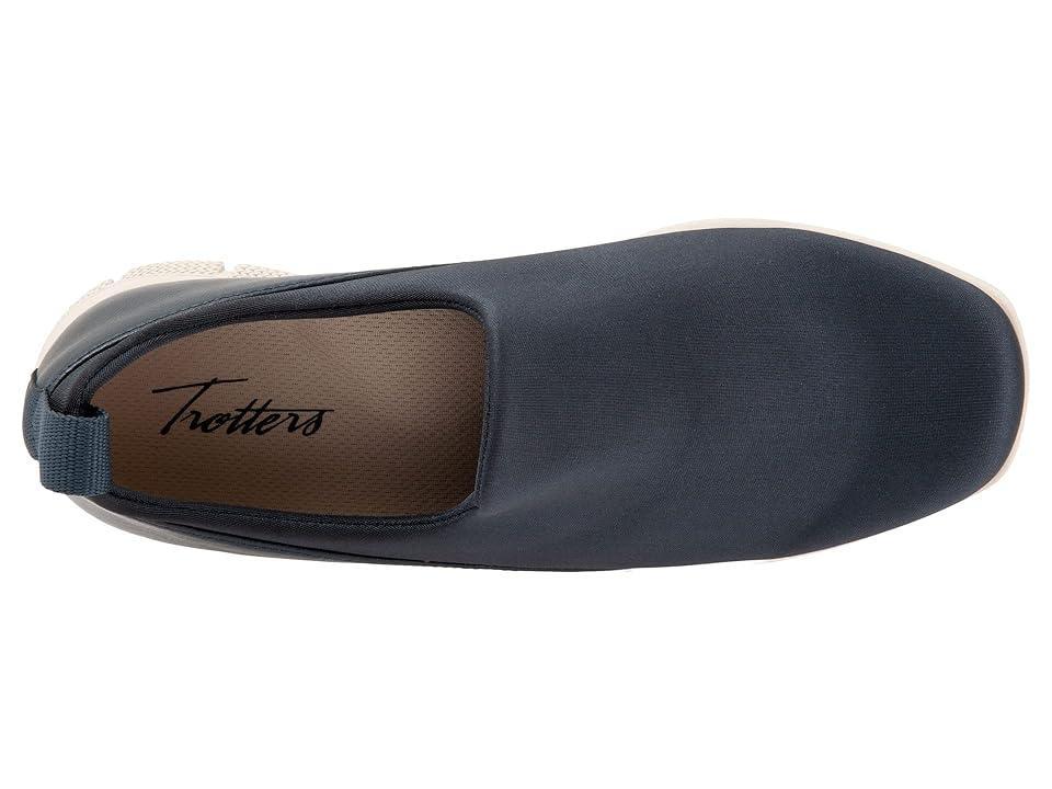 Trotters Ultima Women's Flat Shoes Product Image