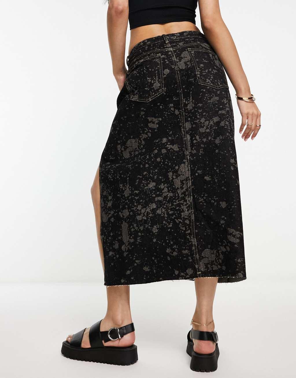 Urban Revivo denim midi skirt with split in black print Product Image