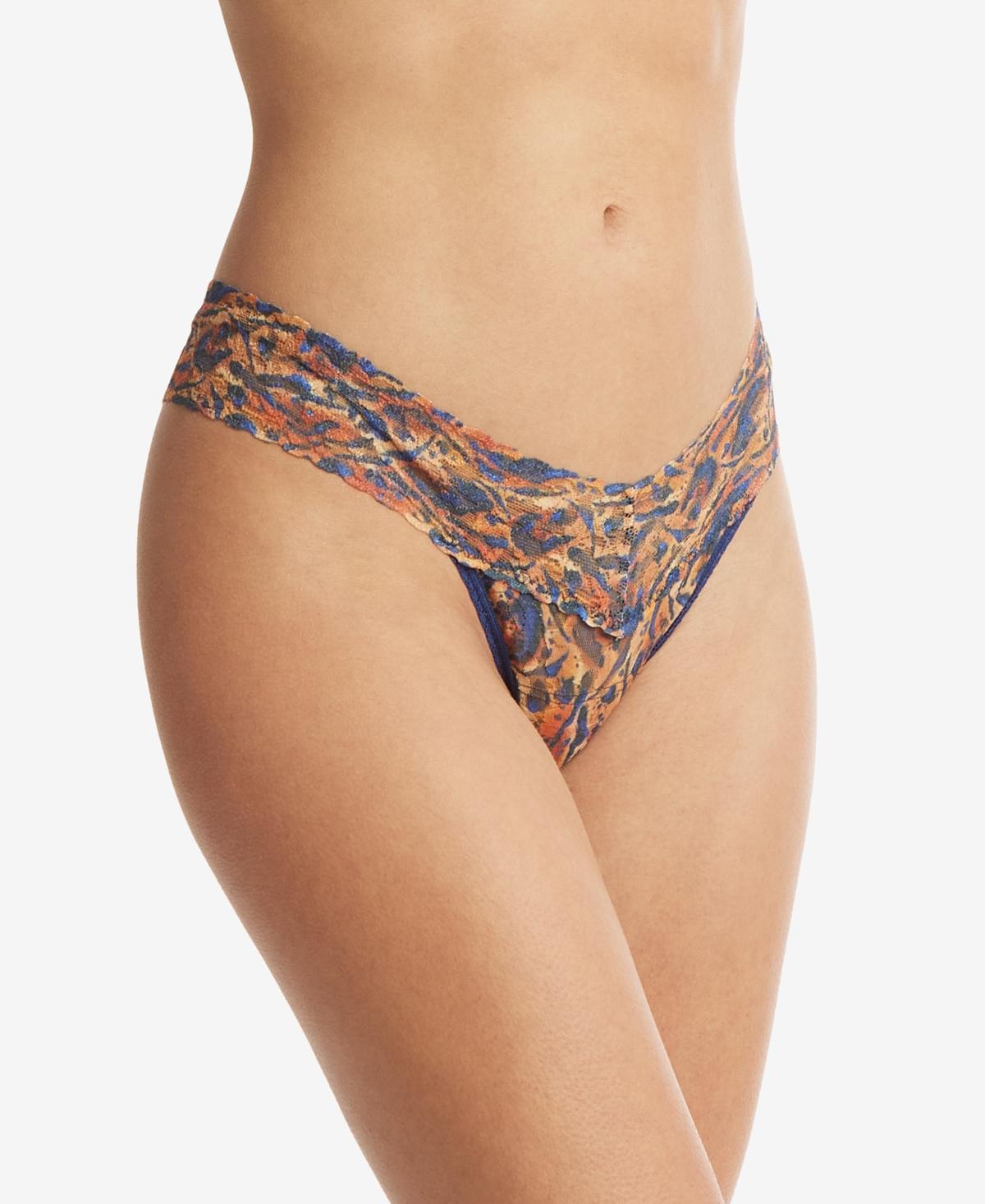 Signature Lace Low Rise Printed Thong Product Image