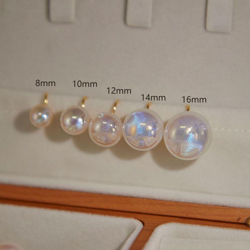 Faux Pearl Stud Earring / Clip-On Earring Product Image