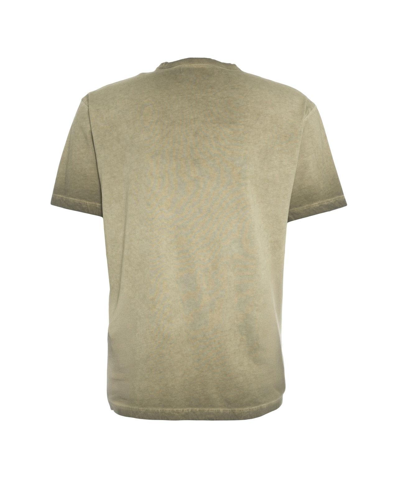 Used look t-shirt Product Image
