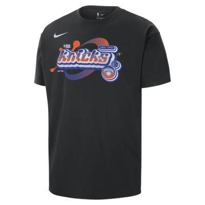 New York Knicks Courtside Men's Nike NBA Max90 T-Shirt Product Image