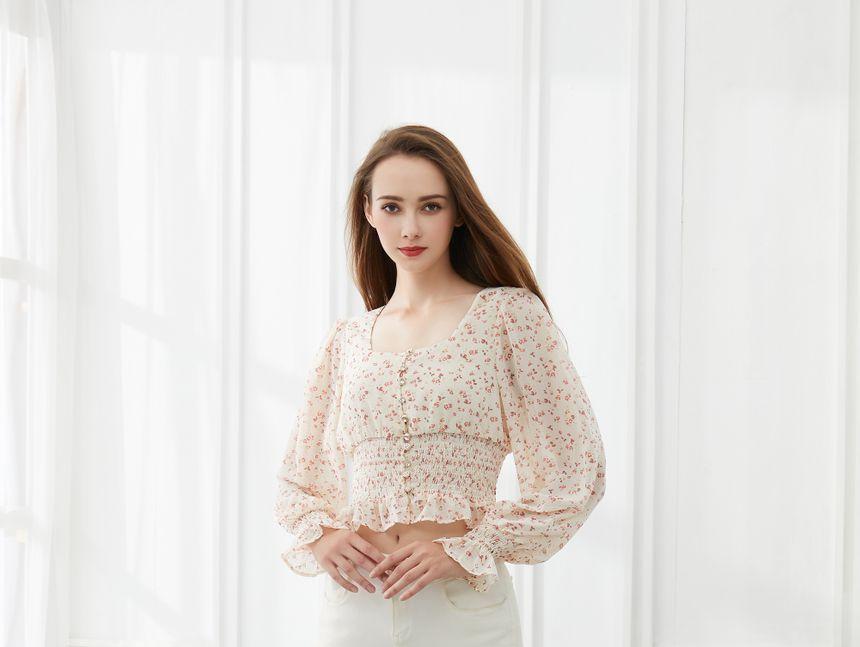 Puff-Sleeve Sqaure Neck Floral Print Ruffled Cropped Top Product Image