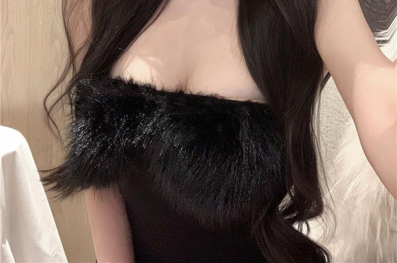 Plain Panel Faux Fur Mini Sheath Tube Dress Product Image