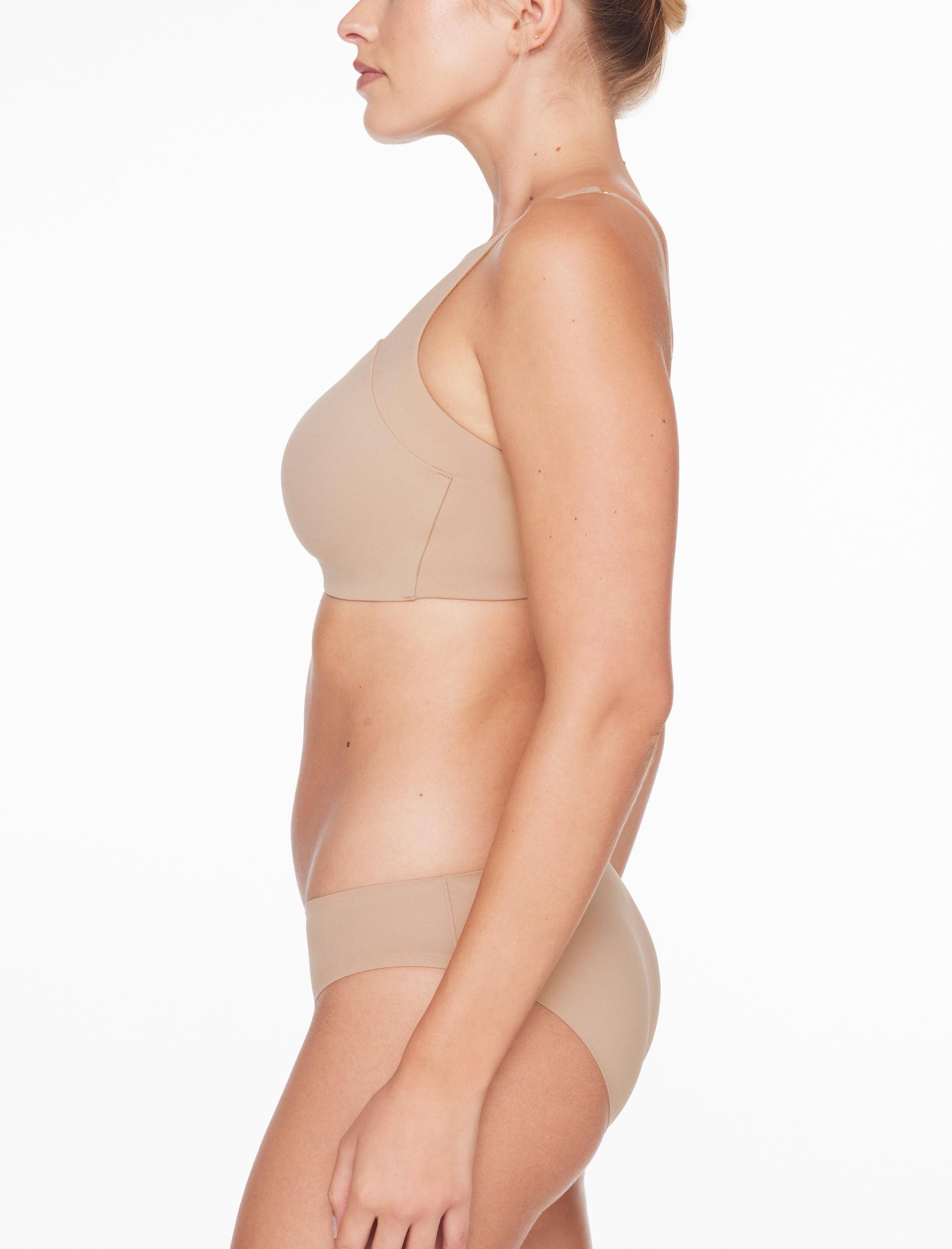 ComfortStretch Smoothing Wireless Bra Product Image
