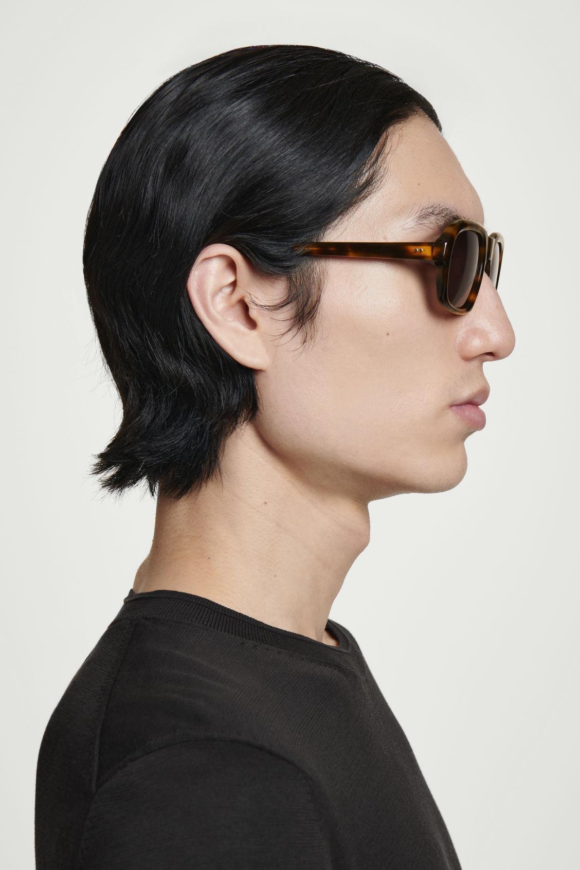 SQUARE-FRAME AVIATOR SUNGLASSES Product Image