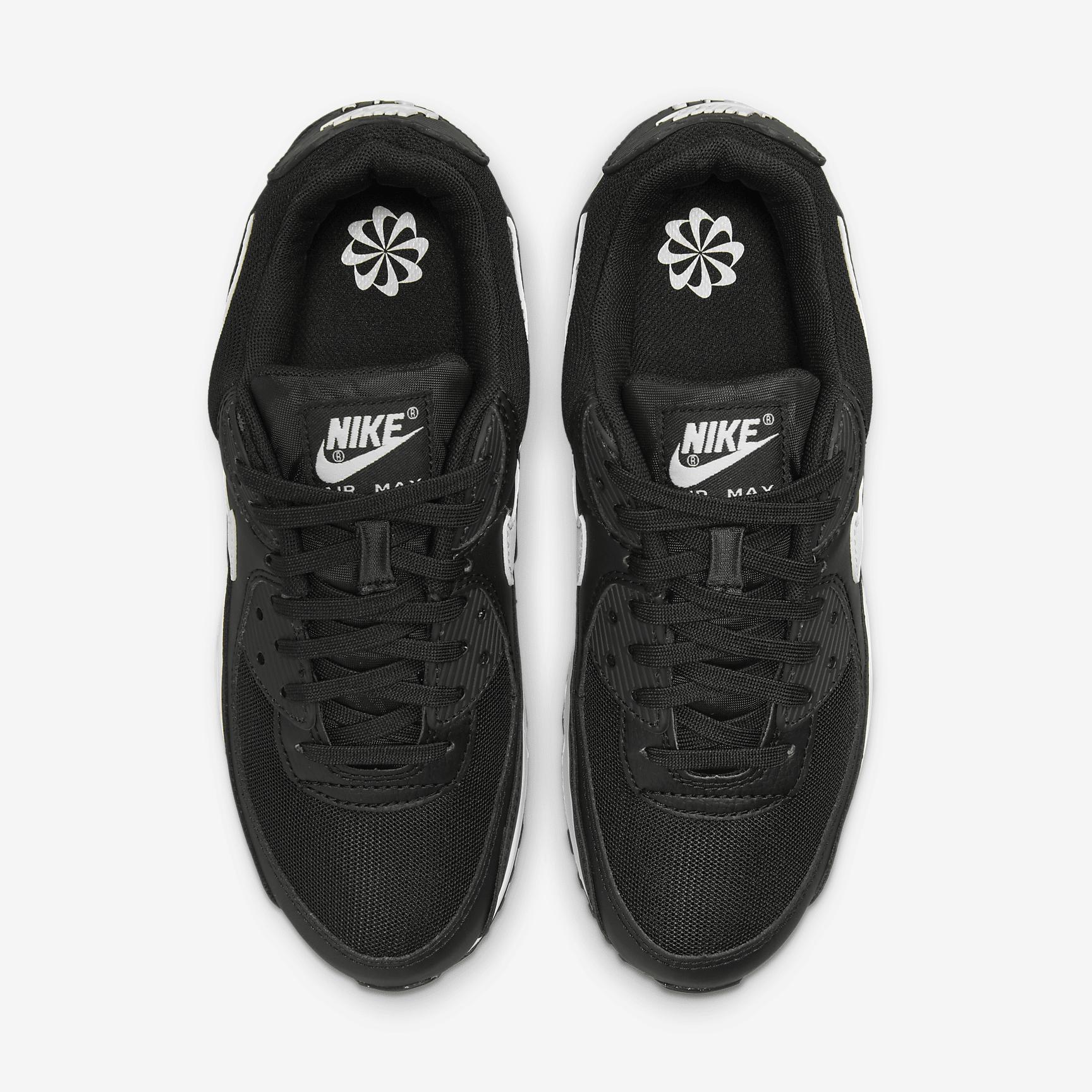 Nike Womens Air Max 90 Shoes | DH8010-101 Product Image