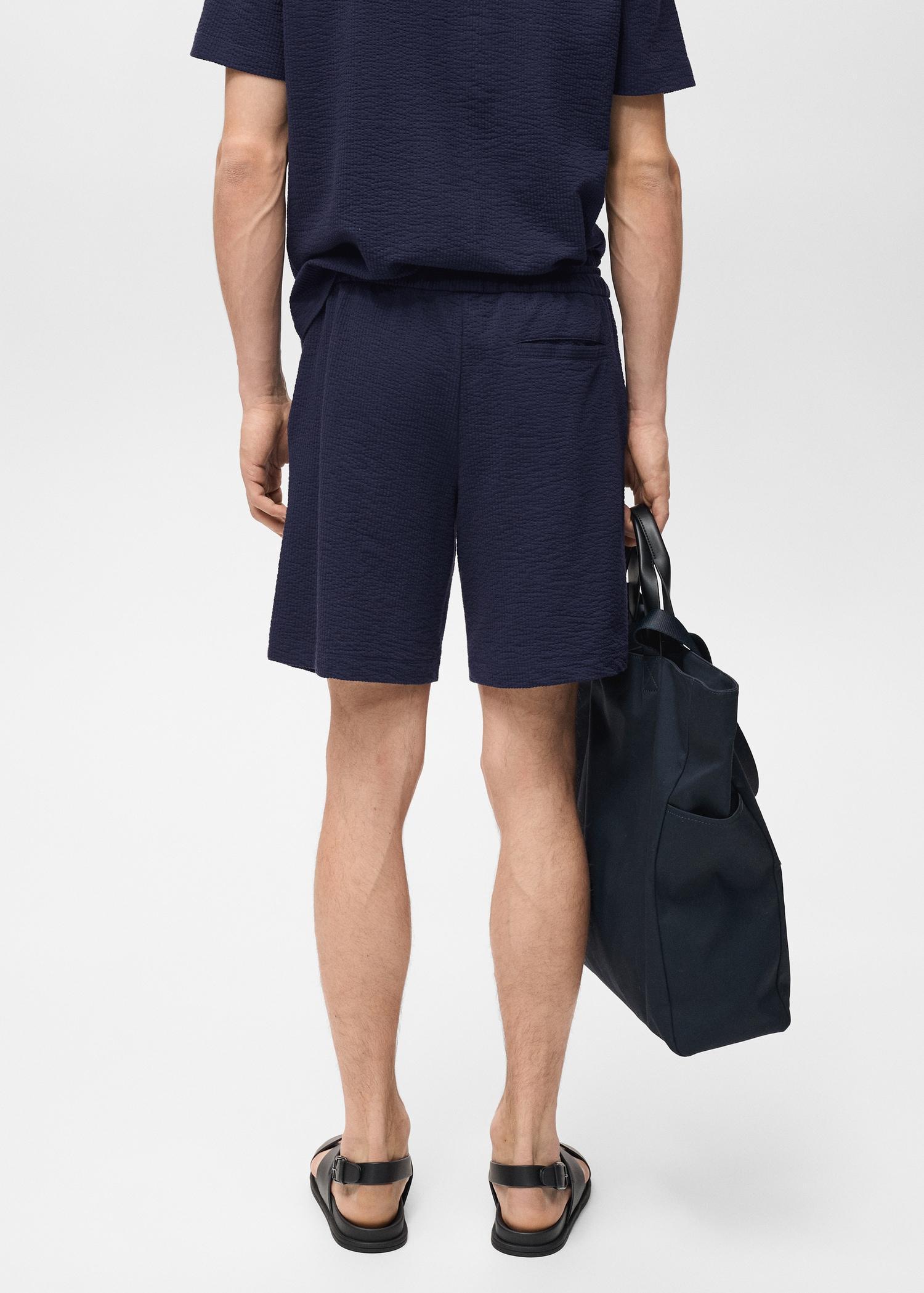Seersucker shorts with drawstring - Men | MANGO USA Product Image