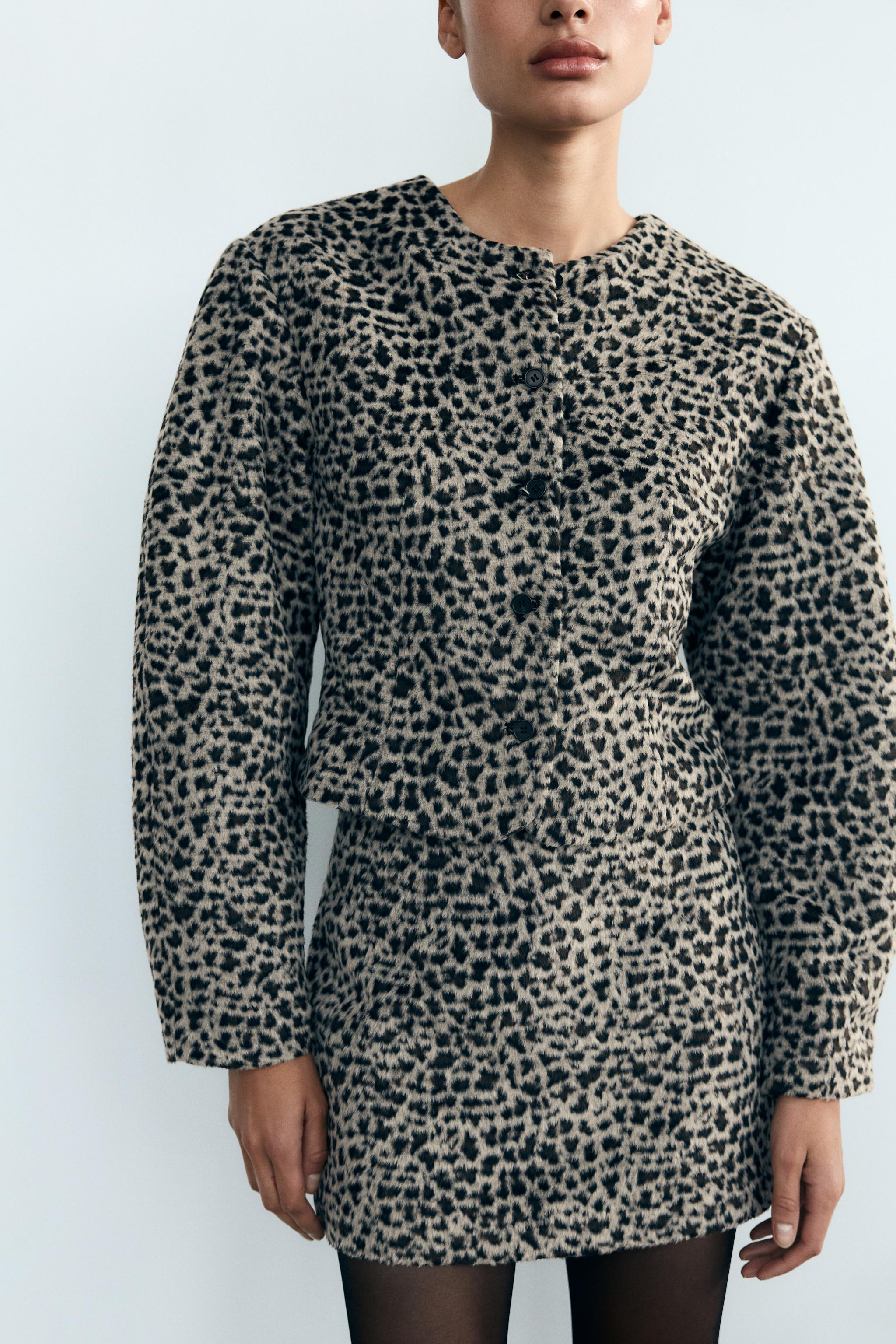 ANIMAL PRINT JACKET Product Image