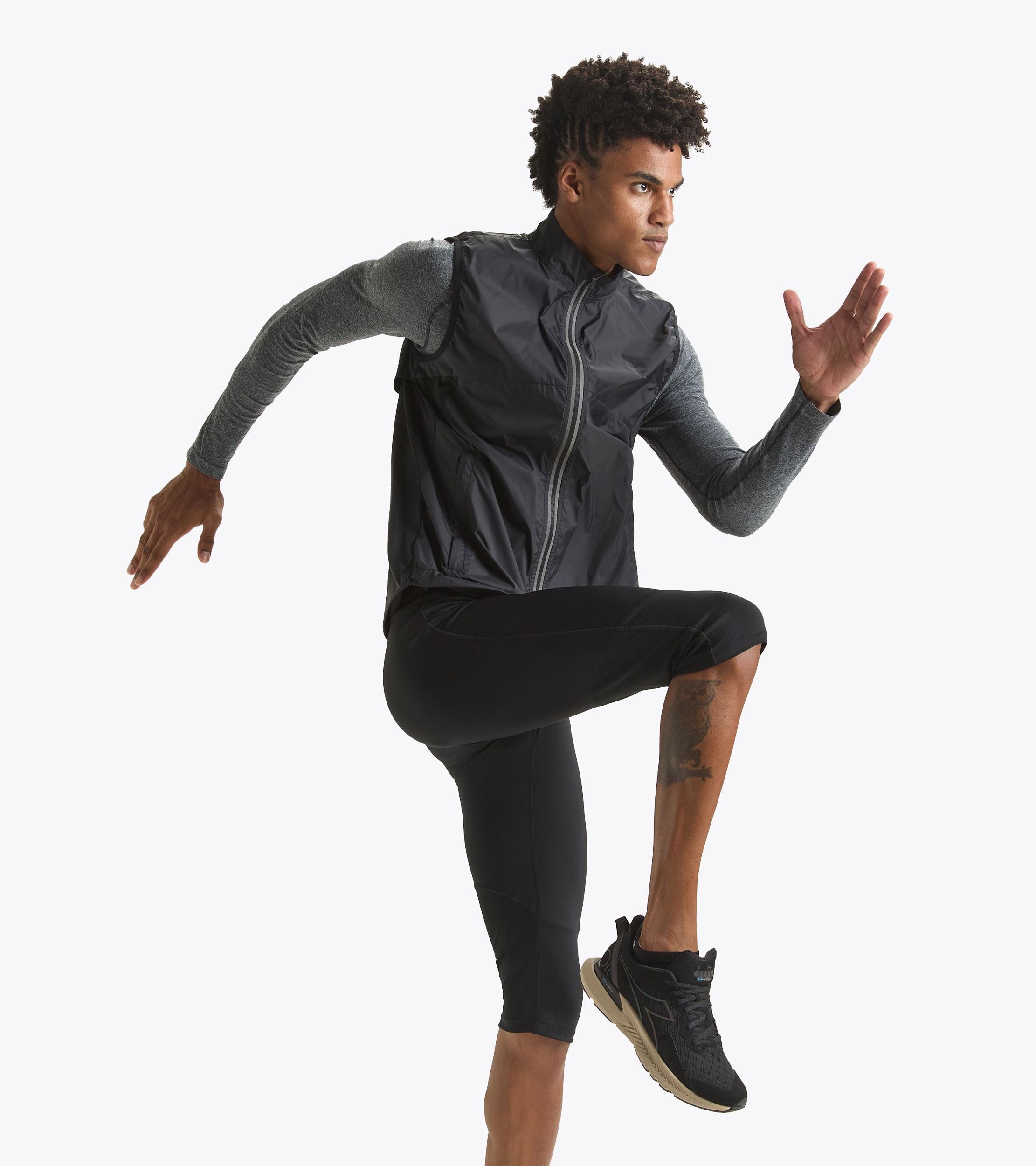 PACKABLE VEST Product Image