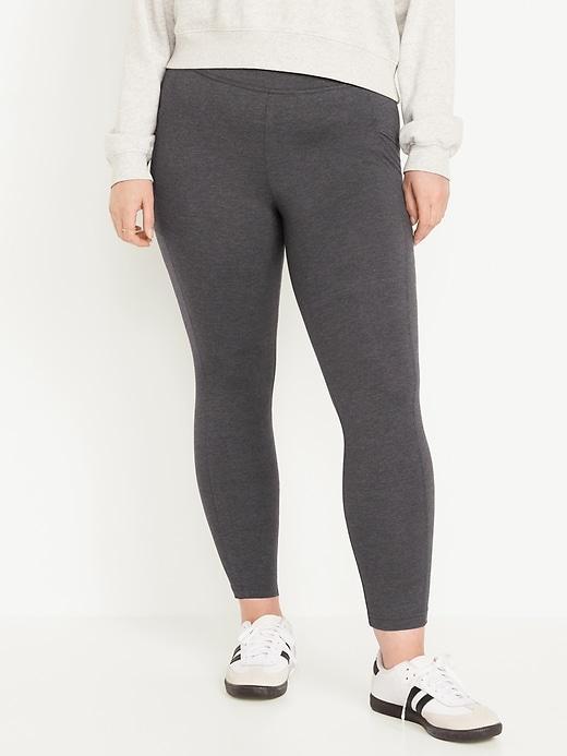 High-Waisted Side-Pocket 7/8 Leggings Product Image