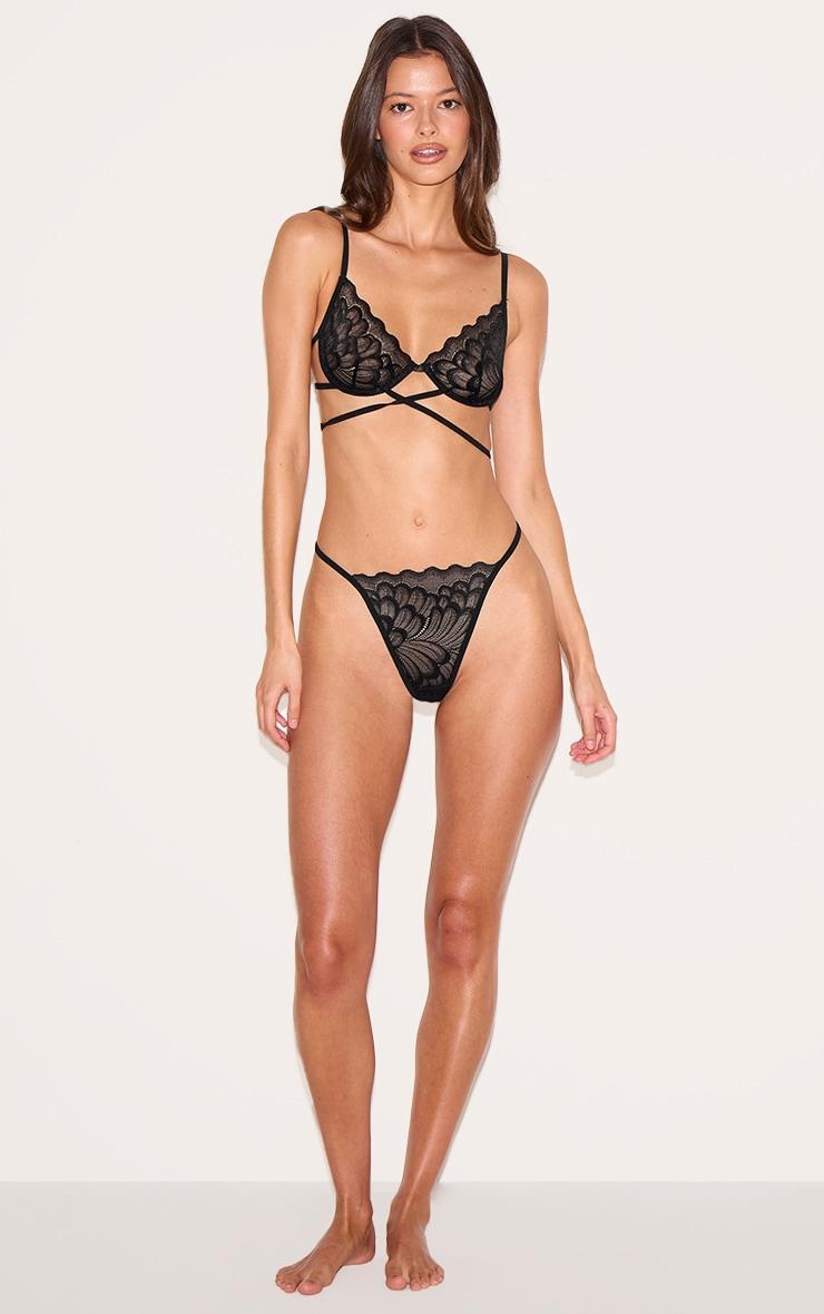 Black Lace Scallop Edge Lingerie Set Product Image