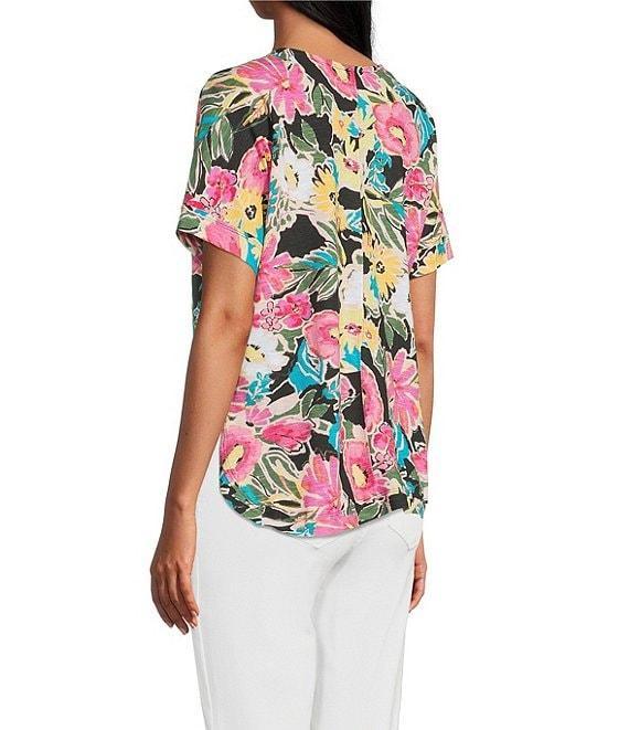 Intro Petite Size Floral V-Neck Short Sleeve Tee Product Image