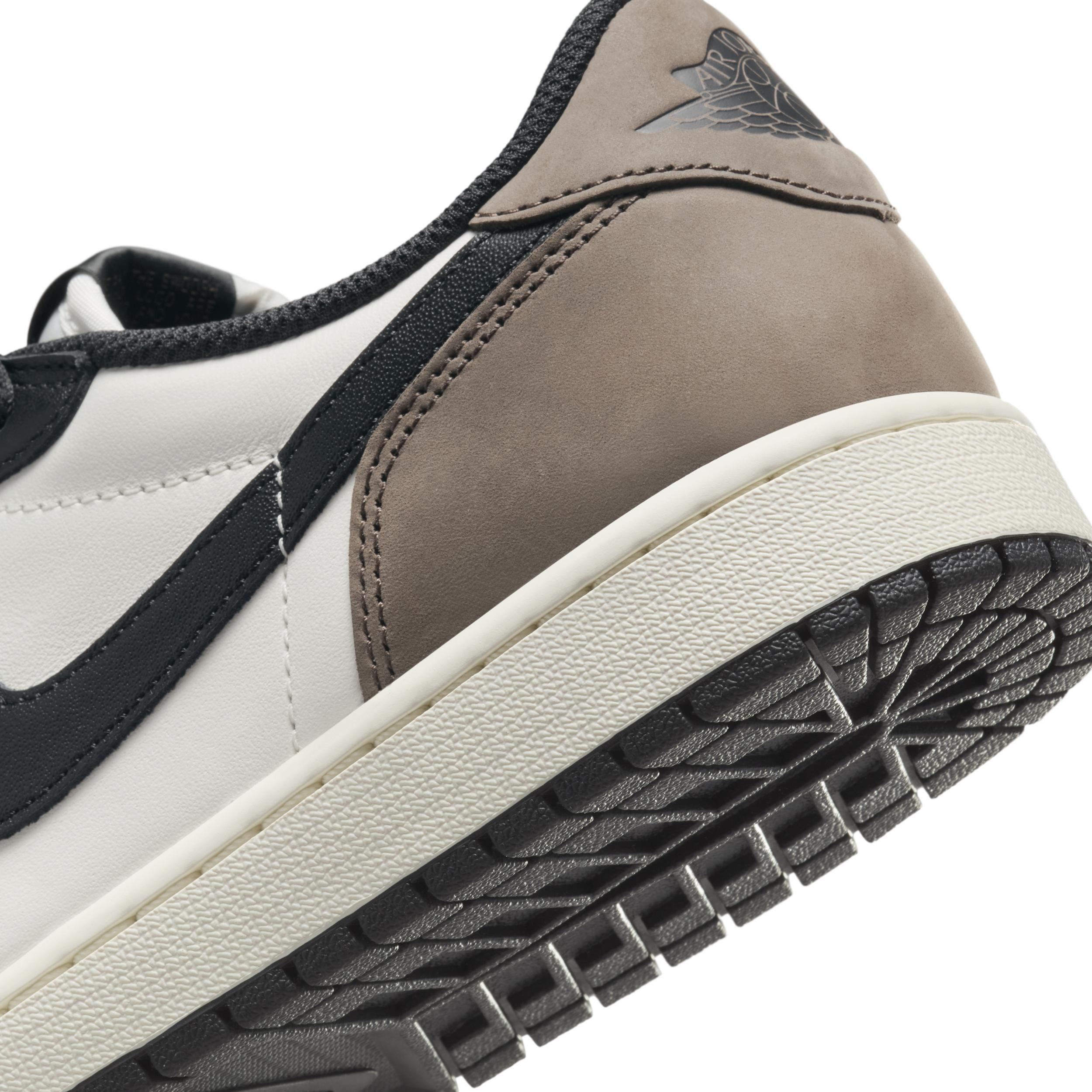 Men's Air Jordan 1 Low OG "Mocha" Shoes Product Image