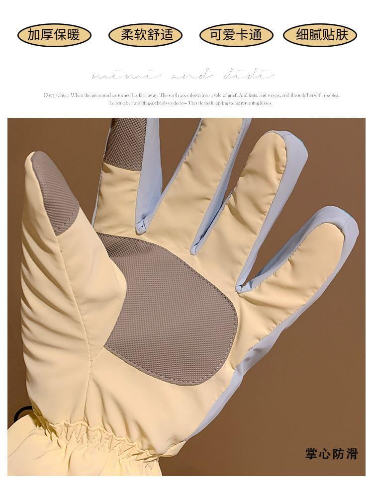 Two Tone Heart Gloves Product Image