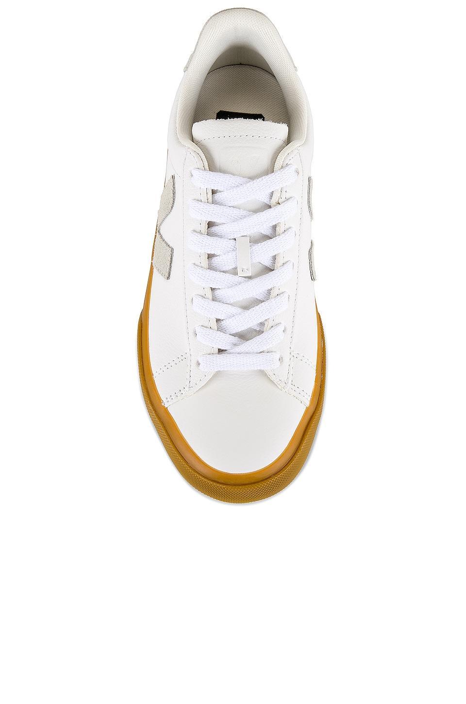 Campo Sneaker Veja Product Image