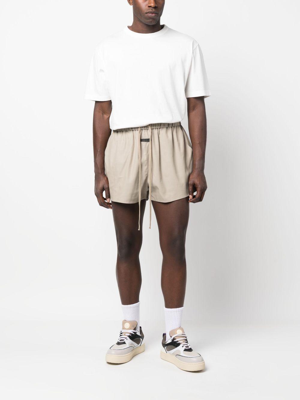 drawstring-waist short shorts Product Image