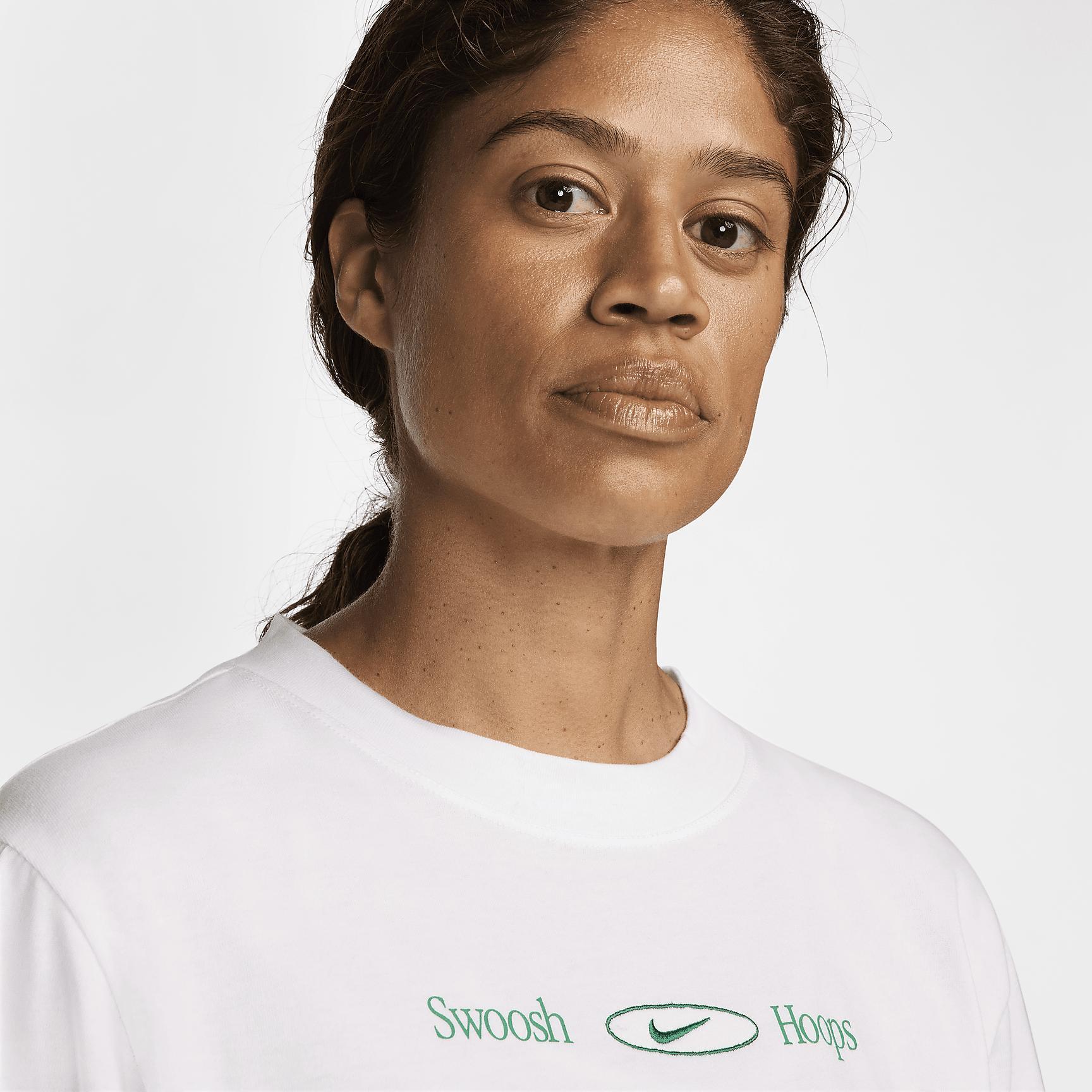Nike Sportswear Women's Long-Sleeve T-Shirt Product Image