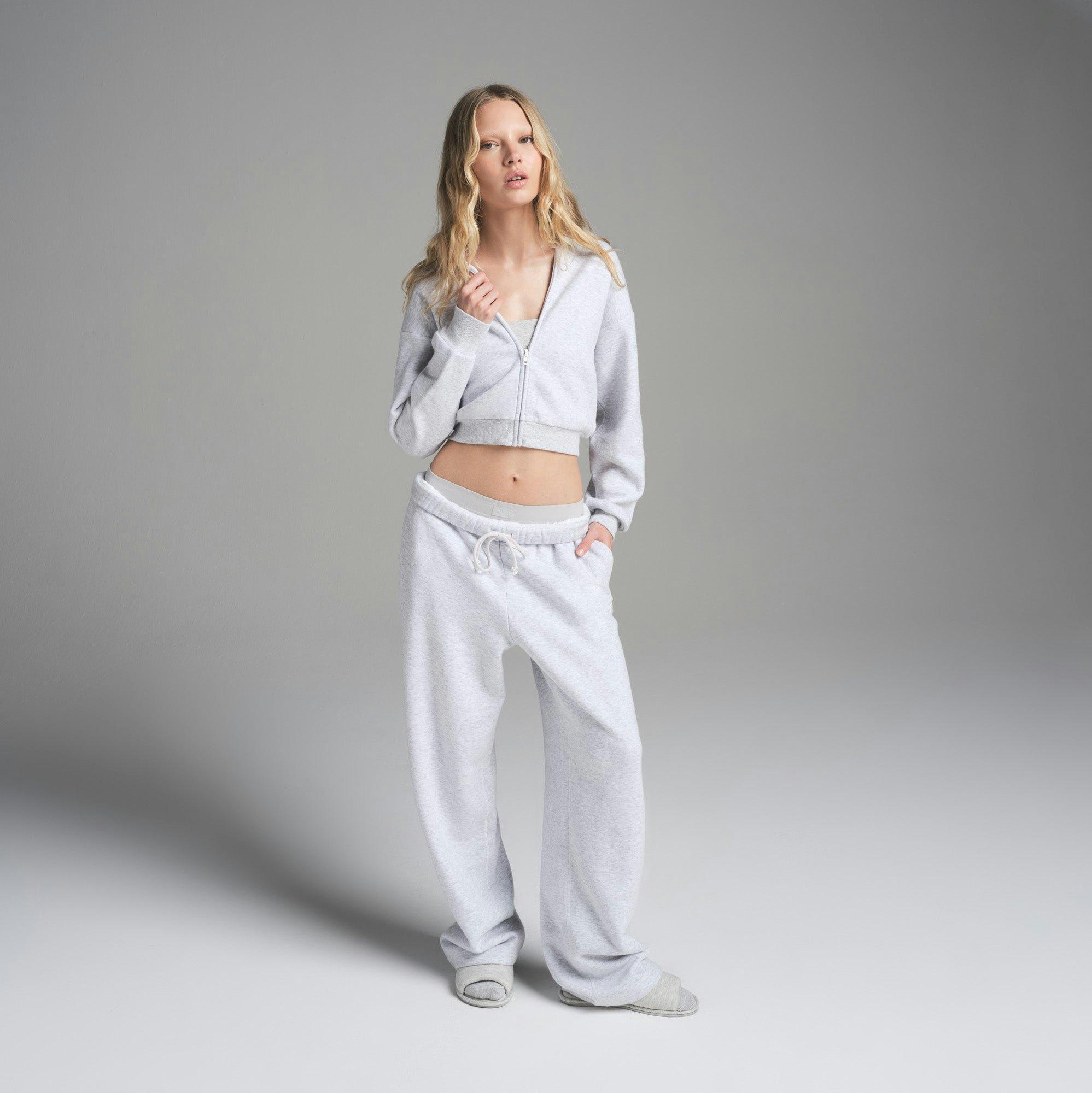 COTTON FLEECE SHRUNKEN HOODIE | LIGHT HEATHER GREY Product Image