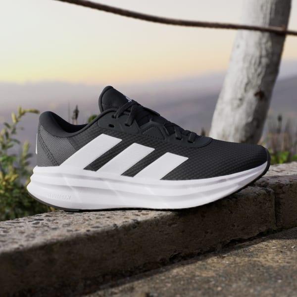 Galaxy 7 Running Shoes Product Image