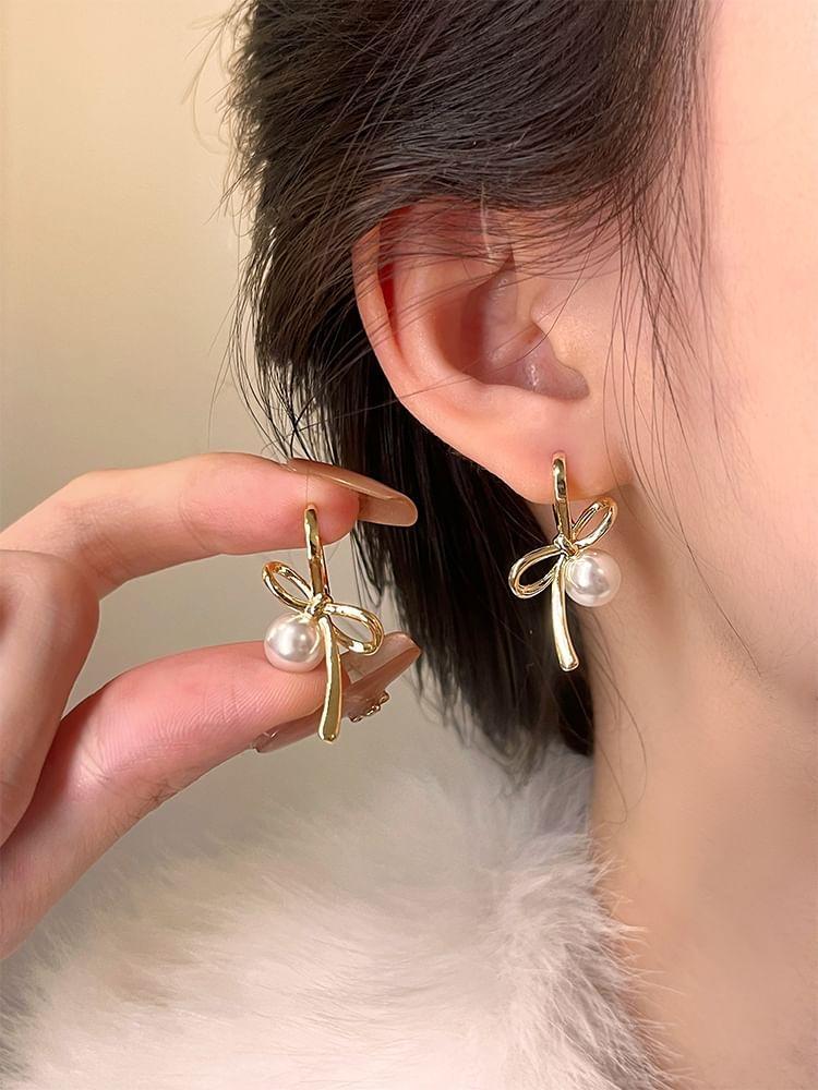 Bow Faux Pearl Drop Earring Product Image