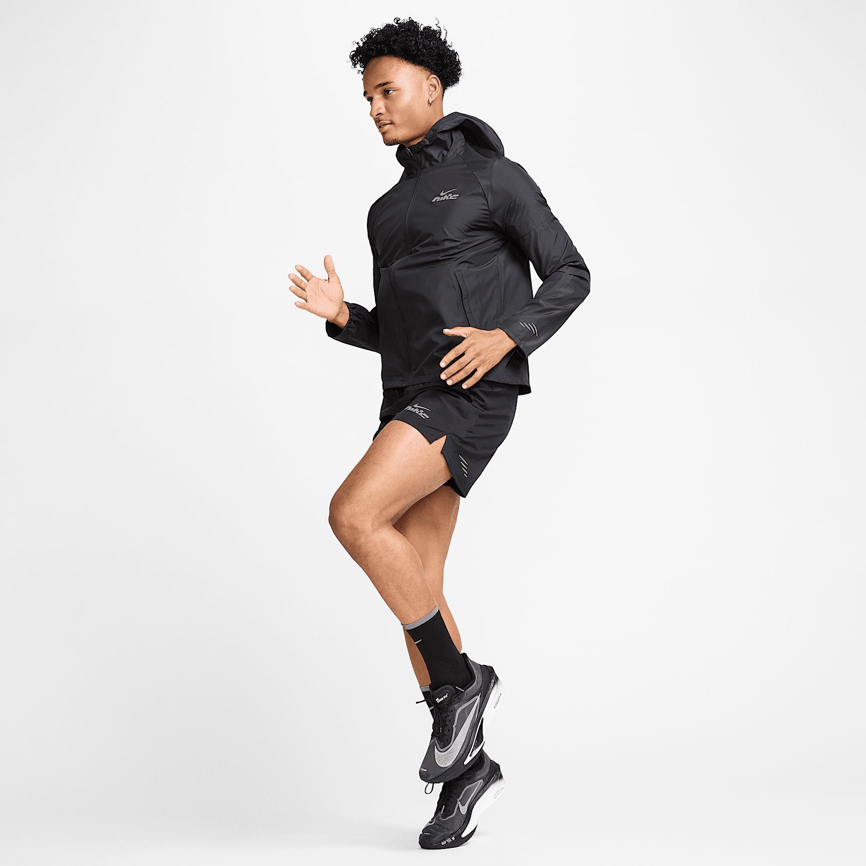 Nike Miler Flash Men's Water-Repellent Running Jacket Product Image