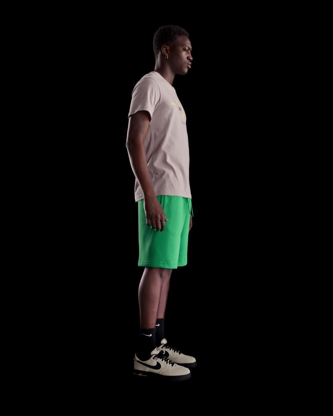 Nike Mens Club Fleece Shorts | FN3906-435 Product Image