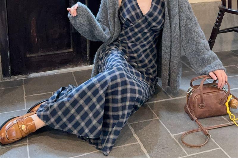 Halter V-Neck Plaid Maxi A-Line Dress / Plain Cable Knit Open Front Cardigan Product Image