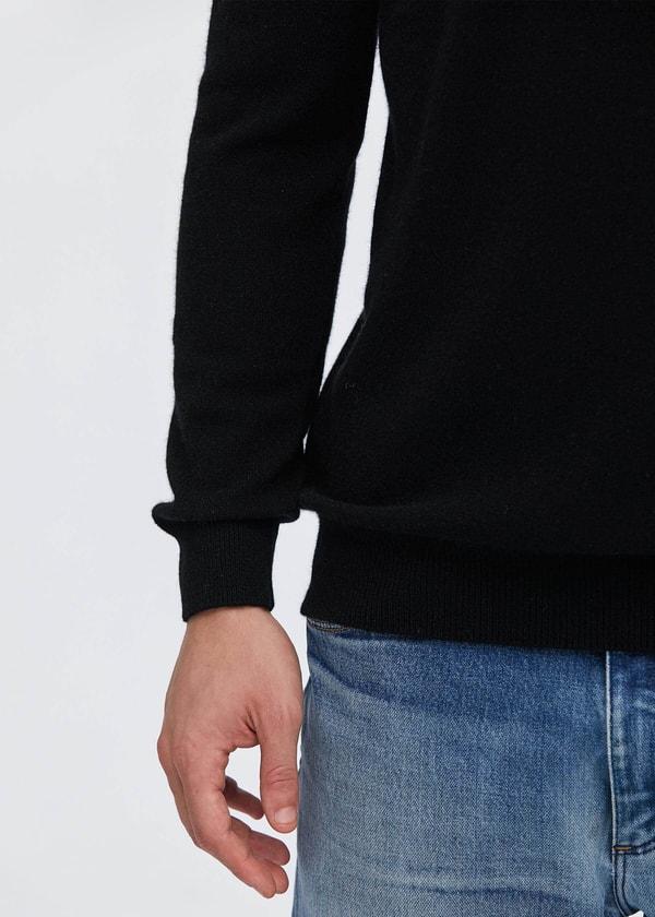 Crew Neck  Classic  Soft Cashmere Sweater For Men Product Image