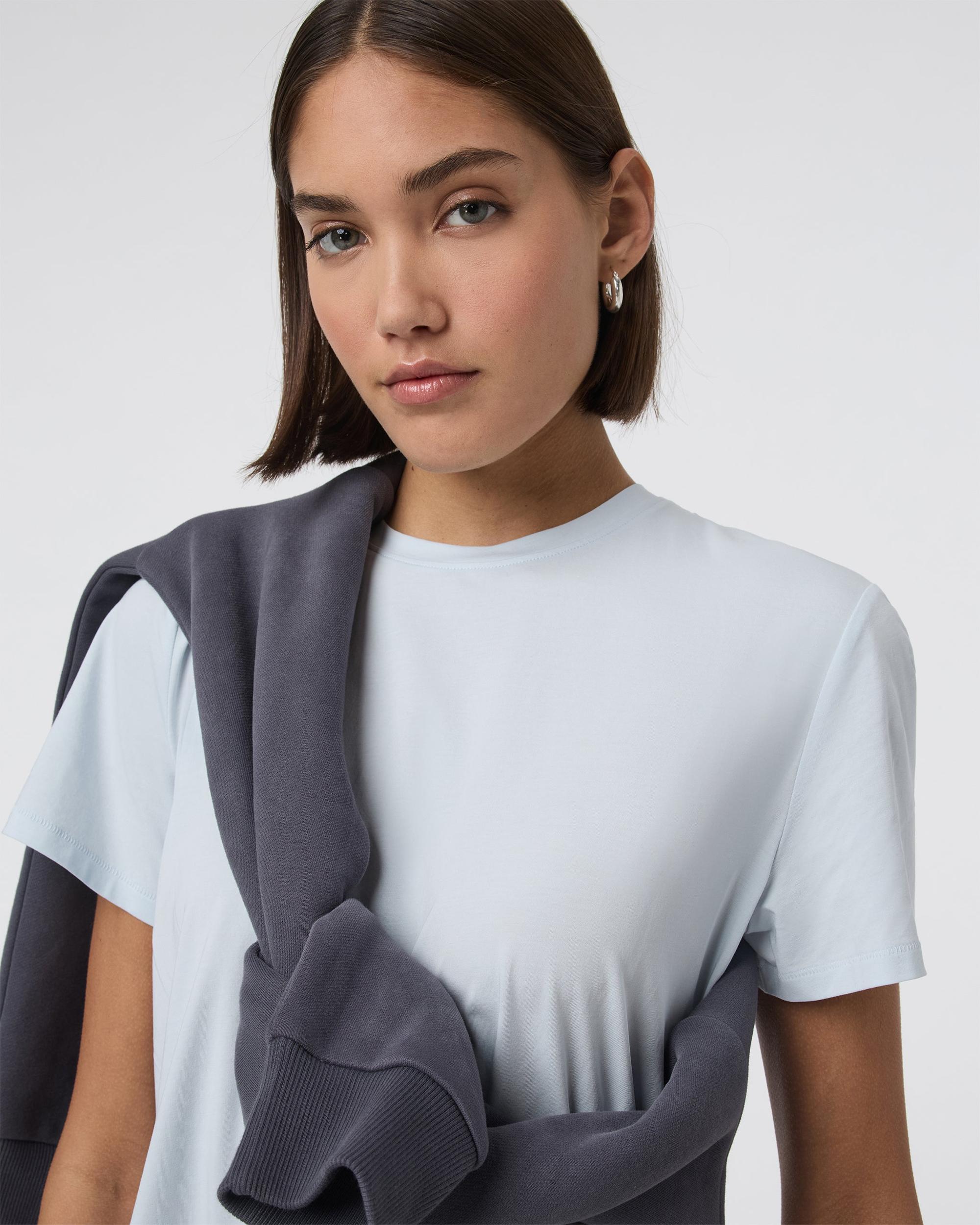 Feather Tee Product Image