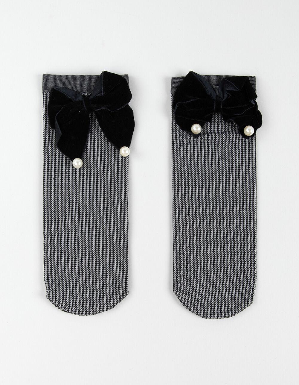 MEMOI Houndstooth Faux Pearl Accent Womens Anklet Socks - BLACK Product Image