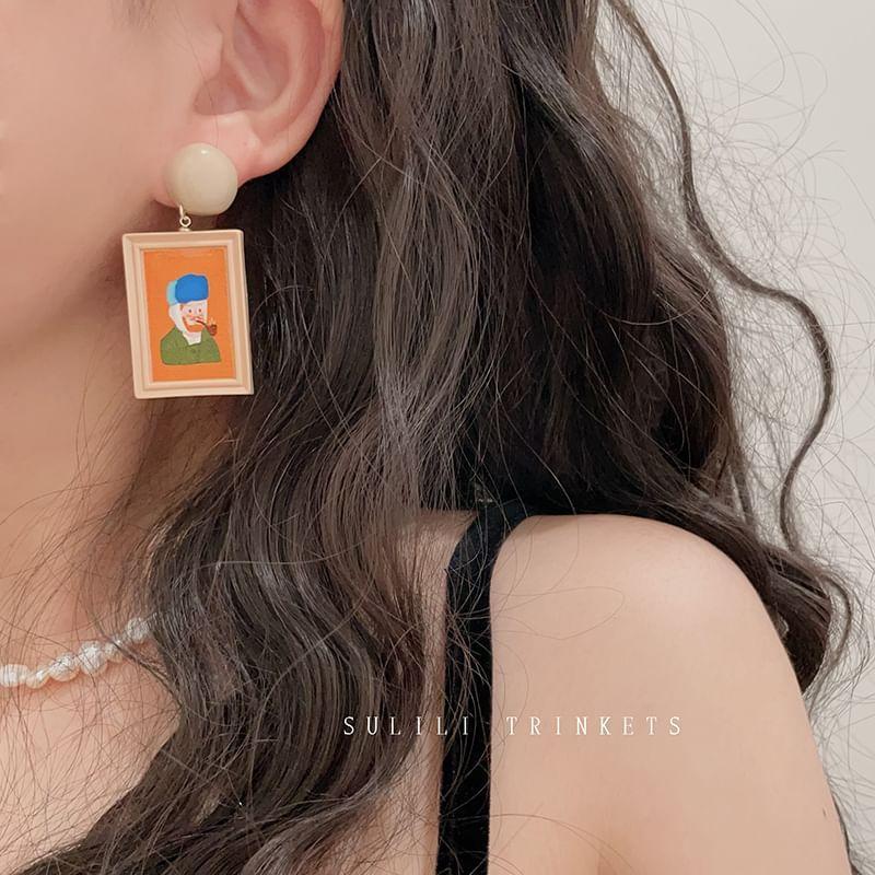 Portrait Drop Earring Product Image