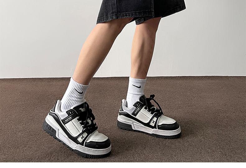 Mid Rise Washed Denim Shorts Product Image