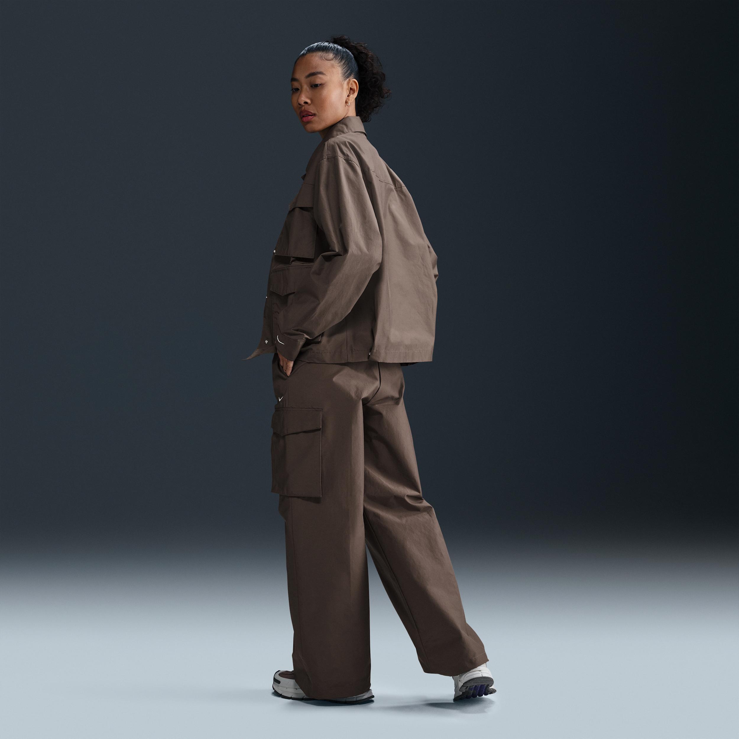 Womens Nike Sportswear Everything Wovens Mid-Rise Cargo Pants | HM6976-004 Product Image