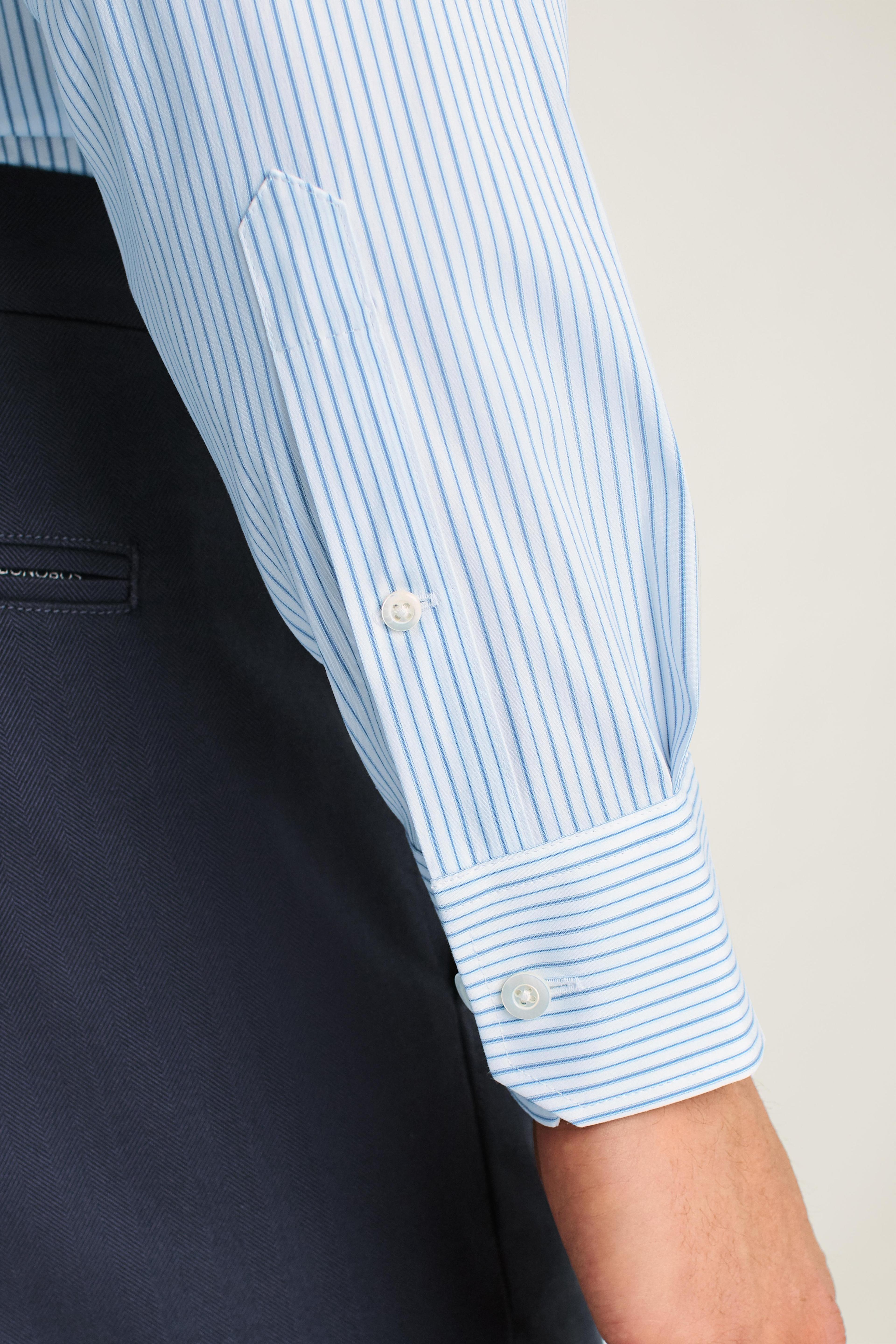 Jetsetter Stretch Dress Shirt Product Image