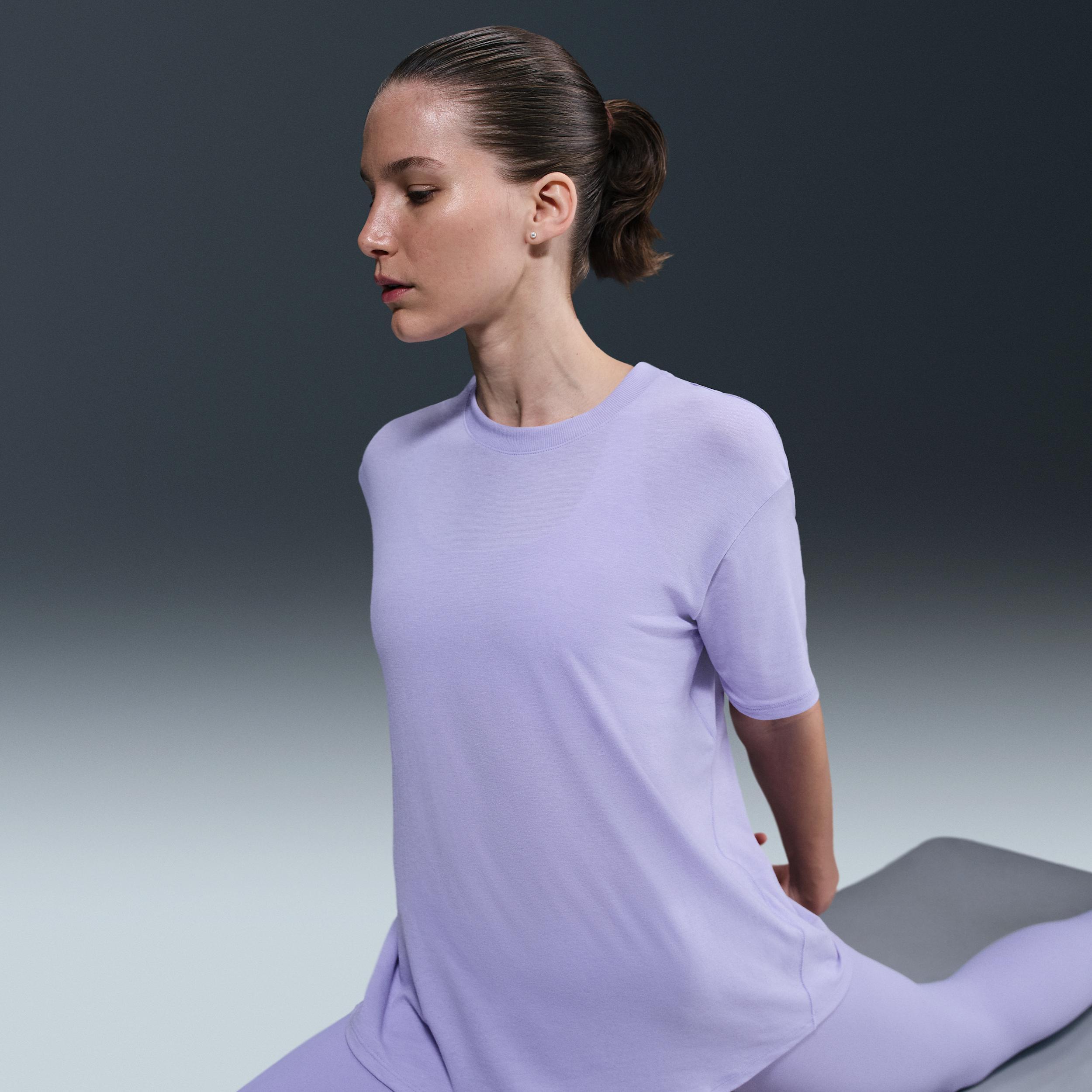 Nike One Relaxed Women's Dri-FIT Short-Sleeve Top Product Image