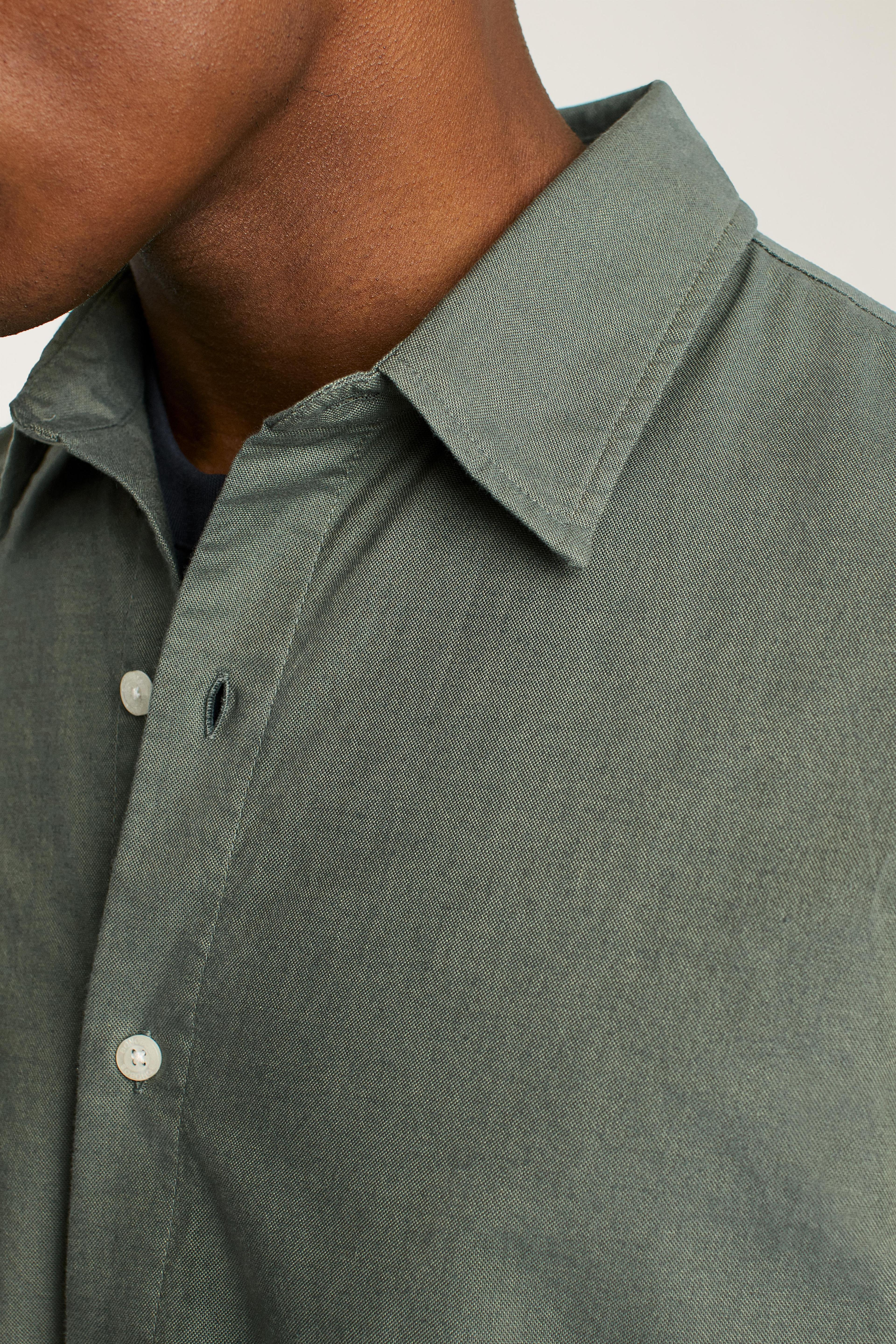 Riviera Short Sleeve Shirt Product Image