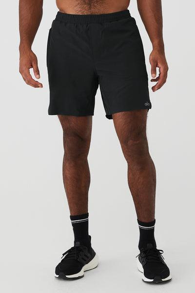 7" Traction Short - Black Male Product Image