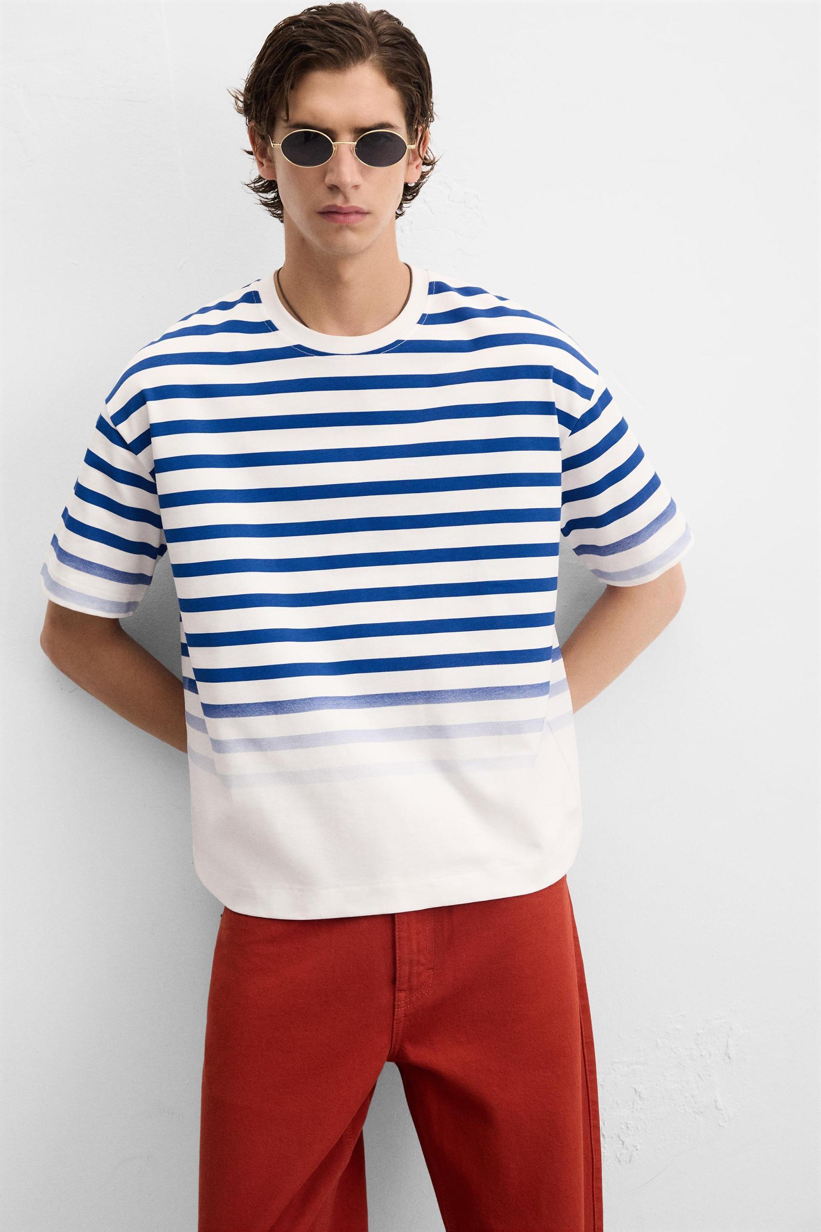 STRIPED T-SHIRT Product Image