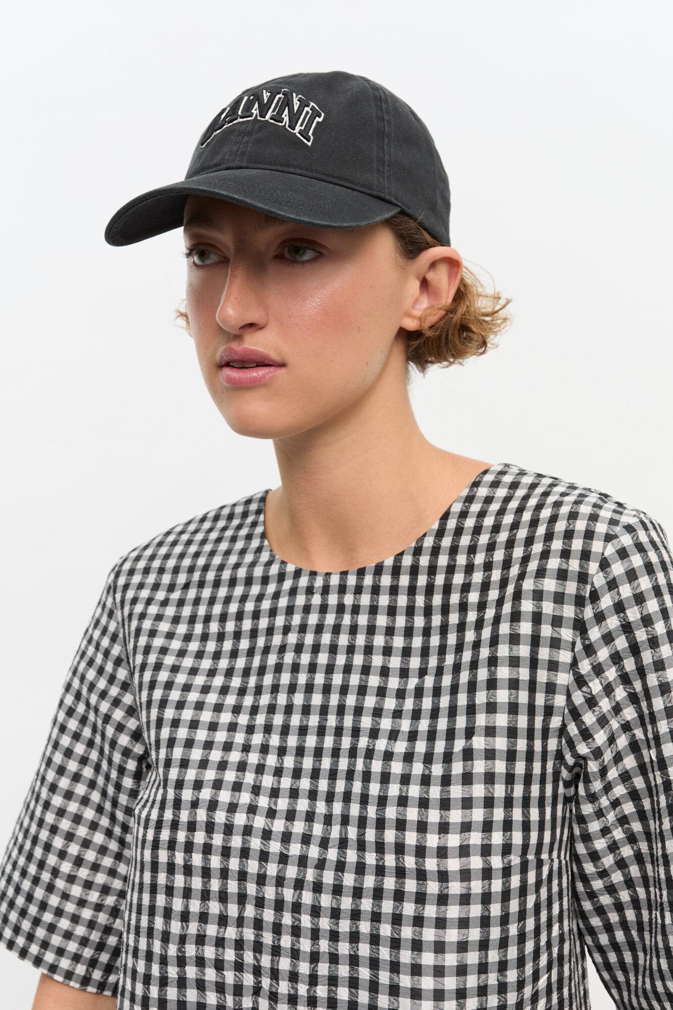Black Canvas Cap Product Image
