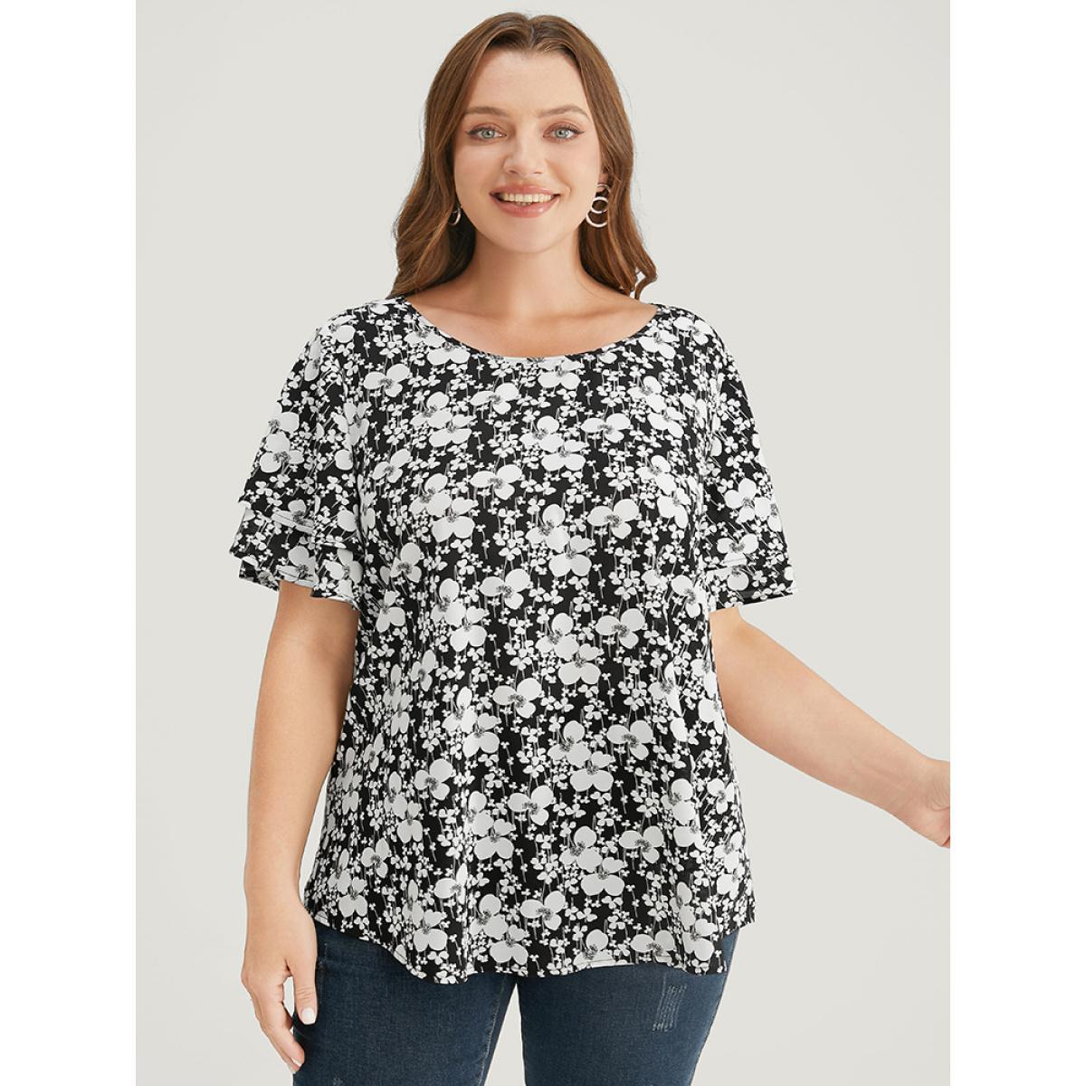 Plus Size BlackFlower Ditsy Floral Tiered Sleeve Round Neck Ruffle Blouse Women Elegant Short sleeve Round Neck Dailywear Blouses BloomChic 22-24/3X Product Image