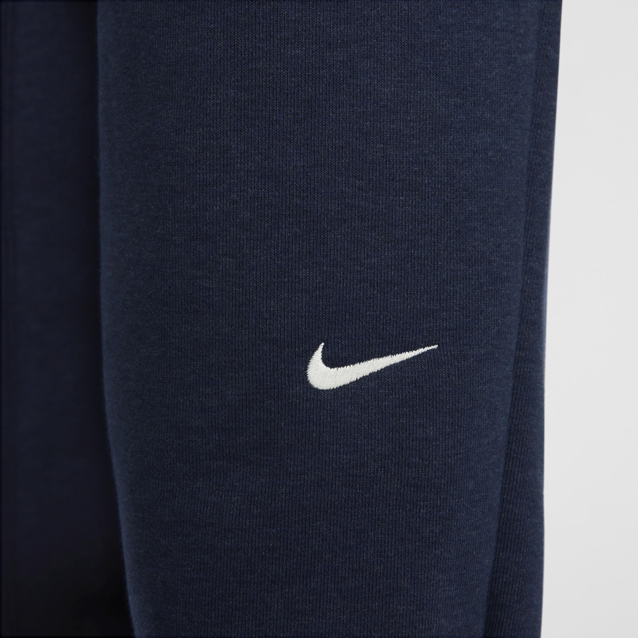 Nike Men's Standard Issue Dri-FIT Basketball Pants Product Image